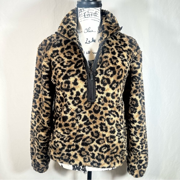 No Boundaries Animal Print Pullover Womens Fleece Sweater XS Cheetah Leopard - Picture 4 of 7